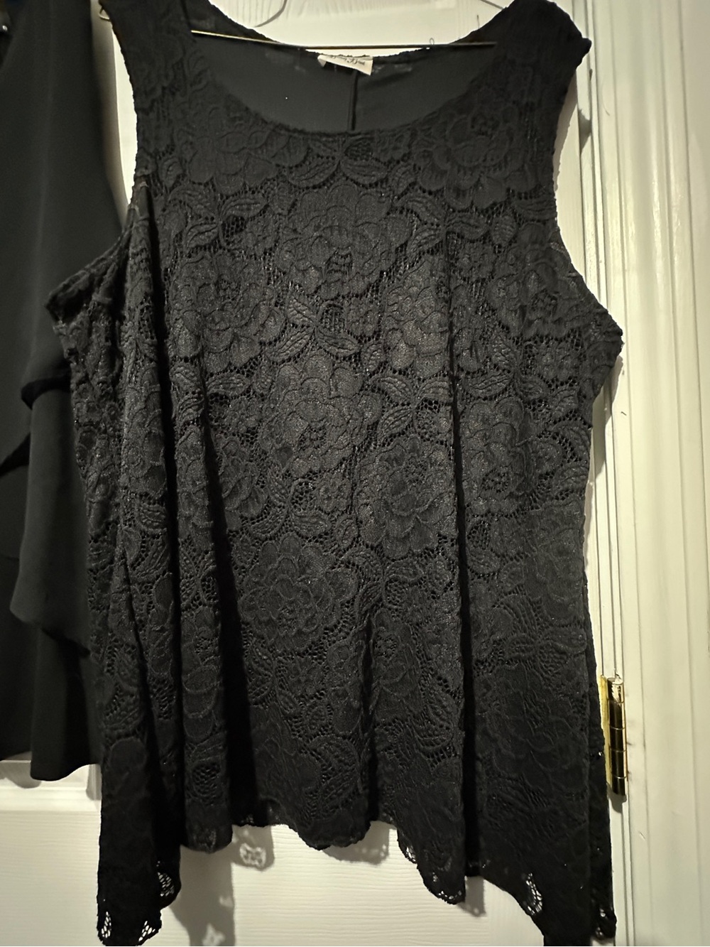 2 Black Layered Camisole Tanks one lace and one chiffon size XL - Picture 3 of 10